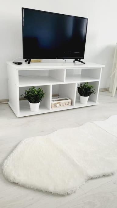 Victoriei Central Studio Apartment บูคาเรสต์ ภายนอก รูปภาพ