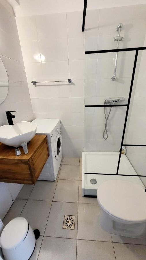 Victoriei Central Studio Apartment บูคาเรสต์ ภายนอก รูปภาพ