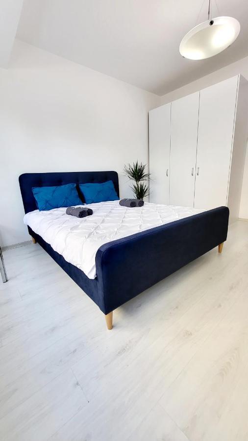 Victoriei Central Studio Apartment บูคาเรสต์ ภายนอก รูปภาพ